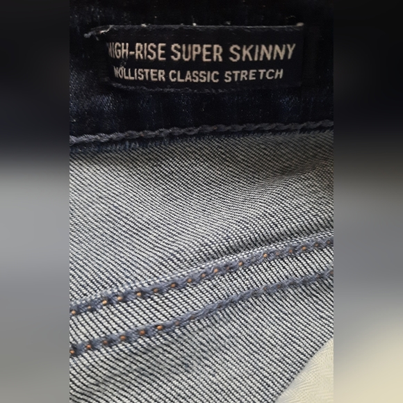 LAST CHANCE Hollister skinny - Picture 2 of 4